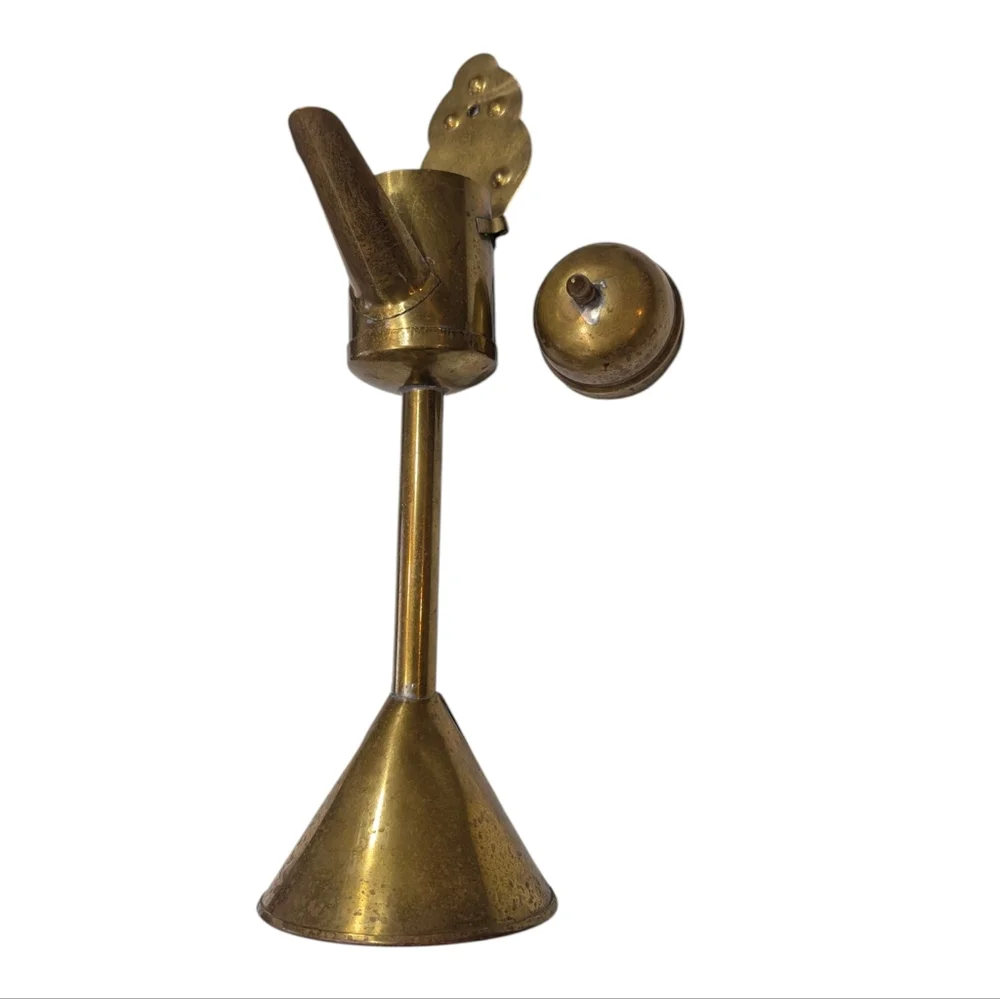 Antique Dutch Brass whale oil lamp. 14